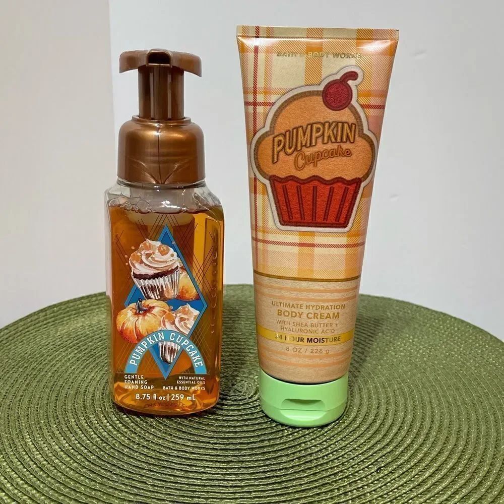 BBW Pumpkin Cupcake set of 2 NWT